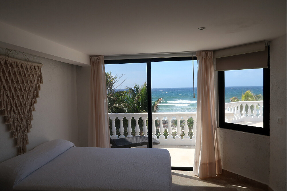 Rooftop ocean view suite